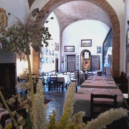 Cisterna Nel Borgo Hotel Castiglione dʼOrcia Екстериор снимка