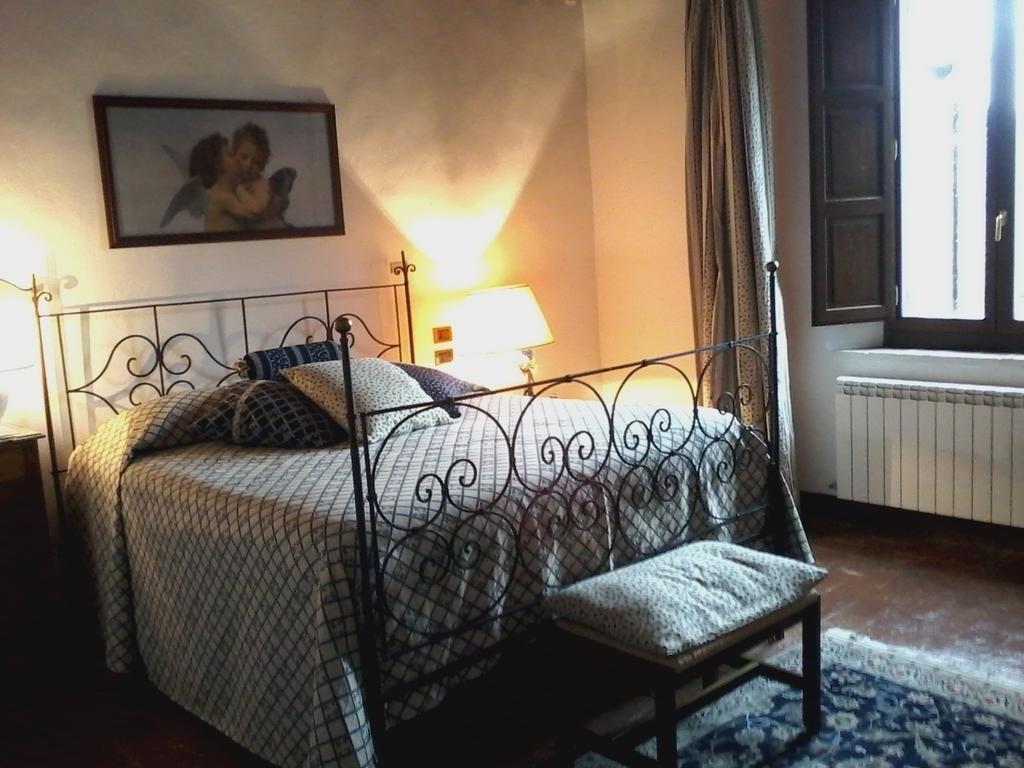 Cisterna Nel Borgo Hotel Castiglione dʼOrcia Стая снимка